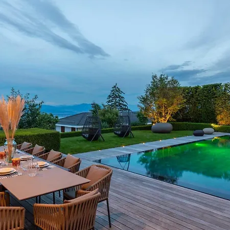 Arzier-le Muids Villa